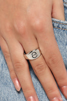 Monogram Memento - Silver - E Initial Ring