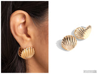 Seashell Surprise - Gold Hinge Hoop Earring