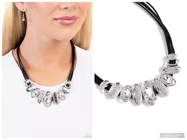 Sliding Splendor - Black Necklace