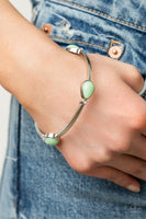 Dewdrop Dancing - Green Bracelet