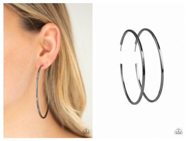 Perfect Shine - Black Hoop Earring