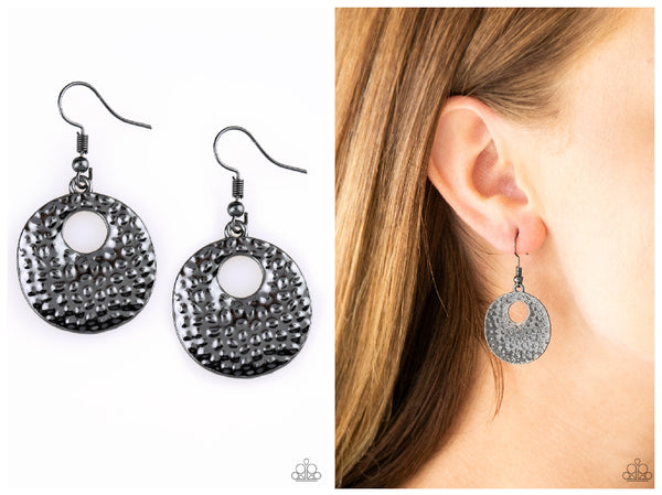 A Taste For Texture - Black Earring