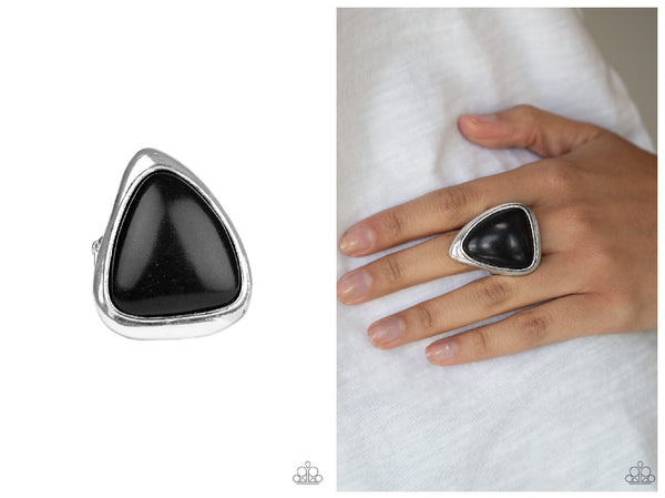 Stone Scene - Black Ring