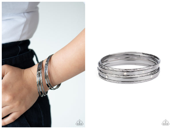 Be There With Baubles On - Black Bracelet