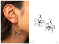 Miss Daisy - Gunmetal (Large) Earring