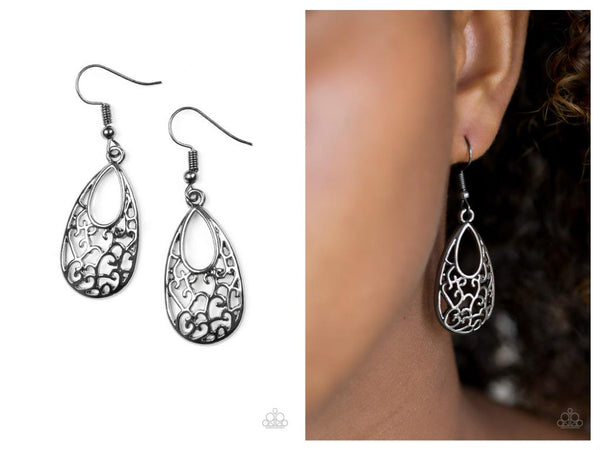 Always Be VINE - Black Earring