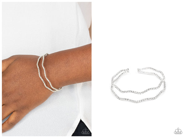 Delicate Dazzle - White Bracelet