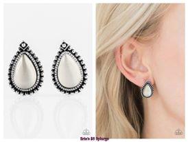 Wouldnt GLEAM Of It - White Post Earring