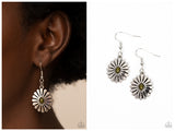 Delectably Daisy - Green Earring