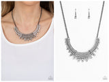 Shimmering Song - Black Necklace