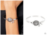 Fleur de Prairie - White Bracelet