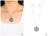 Summer HOMESTEAD - Silver Necklace